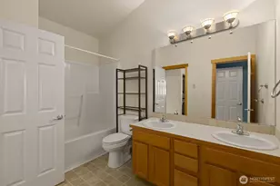 10520 Whitman Ave N, Seattle, WA 98133 - Photo 10