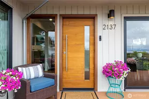 2137 NW 98th St, Seattle, WA 98117 - Photo 2