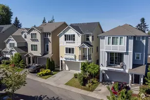 111 210th St SW, Lynnwood, WA 98036 - Photo 2
