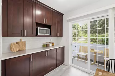 601 12th Avenue NW #D4, Issaquah, WA 98027 - Photo 16