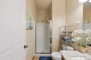 1047 215th Pl SE, Bothell, WA 98021 - Photo 8