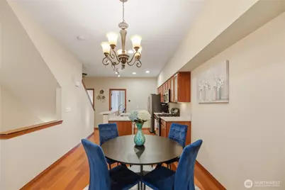 1047 215th Place SE, Bothell, WA 98021 - Photo 4