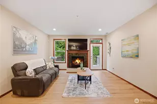 1047 215th Pl SE, Bothell, WA 98021 - Photo 2