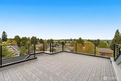 7403 Dayton Avenue N, Seattle, WA 98103 - Photo 22