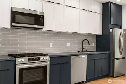 7403 Dayton Avenue N, Seattle, WA 98103 - Photo 10