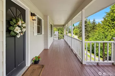 8002 156th Street SE, Snohomish, WA 98296 - Photo 10
