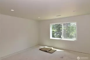 1130 Whidbey St, Bellingham, WA 98229 - Photo 8