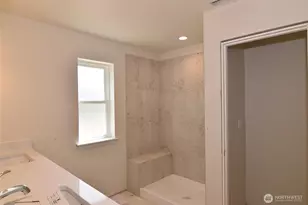 1130 Whidbey St, Bellingham, WA 98229 - Photo 10