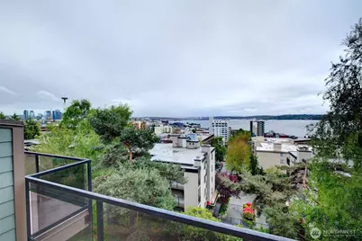 505 W Olympic Place #B, Seattle, WA 98119 - Photo 12