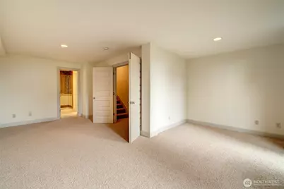 505 W Olympic Place #B, Seattle, WA 98119 - Photo 20