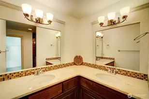 505 W Olympic Pl, Seattle, WA 98119 - Photo 22