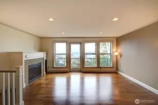 505 W Olympic Pl, Seattle, WA 98119 - Photo 24