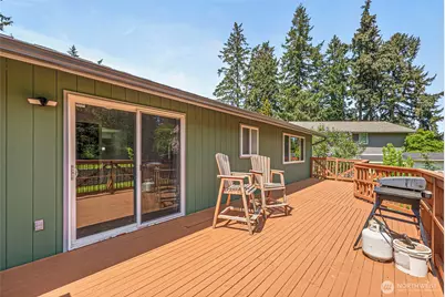 12813 Military Road E, Puyallup, WA 98374 - Photo 10