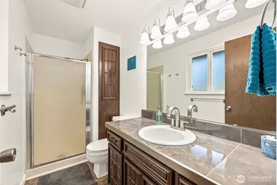 12813 Military Road E, Puyallup, WA 98374 - Photo 26