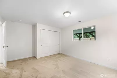11404 Karshner Road E, Edgewood, WA 98372 - Photo 32
