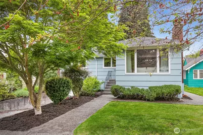 6225 29th Avenue NE, Seattle, WA 98115 - Photo 1