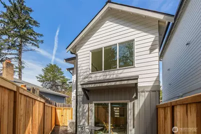 11013 Goodwin Way NE, Seattle, WA 98125 - Photo 20