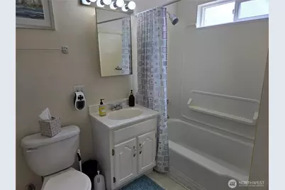 1215 Burwell Street, Bremerton, WA 98337 - Photo 14