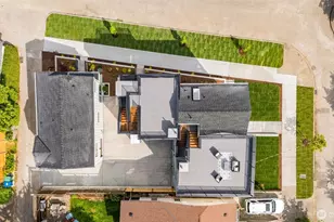 7405 Dayton Ave N, Seattle, WA 98103 - Photo 30