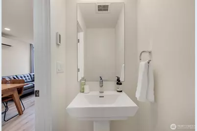 1645 22nd Avenue, Seattle, WA 98122 - Photo 12