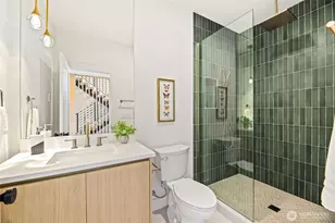 7358 33rd Ave NE, Seattle, WA 98115 - Photo 4