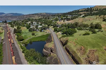 212025870 Lewis and Clark Highway, Lyle, WA 98635 - Photo 2