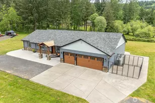300 Cole Rd, Kelso, WA 98626 - Photo 2