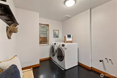 2506 N 38th Street, Seattle, WA 98103 - Photo 32