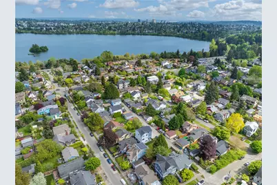 713 B N 70th Street, Seattle, WA 98103 - Photo 24