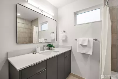 713 B N 70th Street, Seattle, WA 98103 - Photo 18