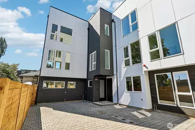 4425 Fremont Avenue N #A, Seattle, WA 98103 - Photo 1