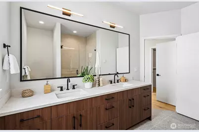 4425 Fremont Avenue N #A, Seattle, WA 98103 - Photo 24