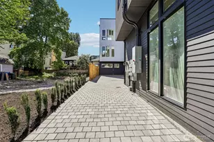 4425 Fremont Ave N, Seattle, WA 98103 - Photo 28