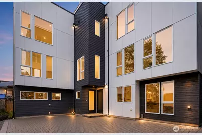 4425 Fremont Avenue N #A, Seattle, WA 98103 - Photo 2