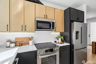 4425 Fremont Ave N, Seattle, WA 98103 - Photo 10