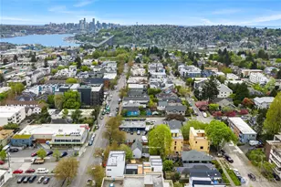 4425 Fremont Ave N, Seattle, WA 98103 - Photo 24