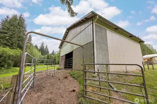 23098 Meadow View Ln, Sedro Woolley, WA 98284 - Photo 8