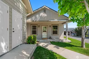2152 Roper Ln, Wenatchee, WA 98801 - Photo 1