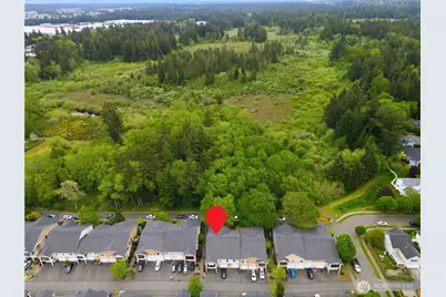 2131 Hammond Ave #D9, DuPont, WA 98327 - Photo 4