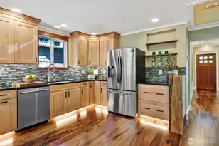 9027 6th Ave NW, Seattle, WA 98117 - Photo 12