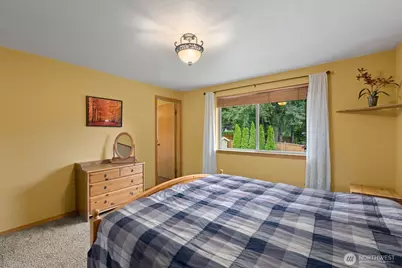 904 SW 214th Place, Lynnwood, WA 98036 - Photo 20