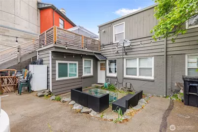 2810 Alki Avenue SW, Seattle, WA 98116 - Photo 4