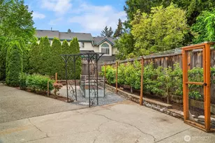 7732 195th St SW, Edmonds, WA 98026 - Photo 34