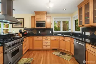 7732 195th St SW, Edmonds, WA 98026 - Photo 6