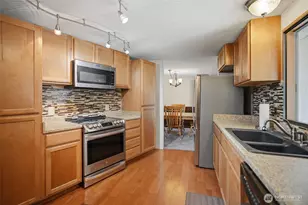 21817 107th Pl SE, Kent, WA 98031 - Photo 4