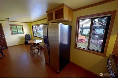 1357 Jacobson Boulevard, Bremerton, WA 98310 - Photo 2