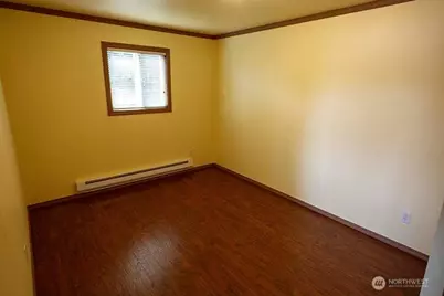 1357 Jacobson Boulevard, Bremerton, WA 98310 - Photo 4