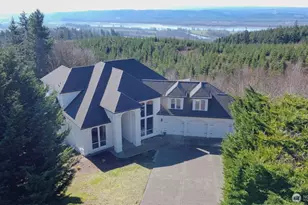130 Upland Dr, Woodland, WA 98674 - Photo 2