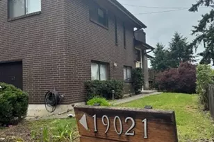19021 46th Ave S, SeaTac, WA 98188 - Photo 2