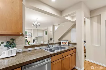 6503 188th Pl NE #103, Redmond, WA 98052 - Photo 8